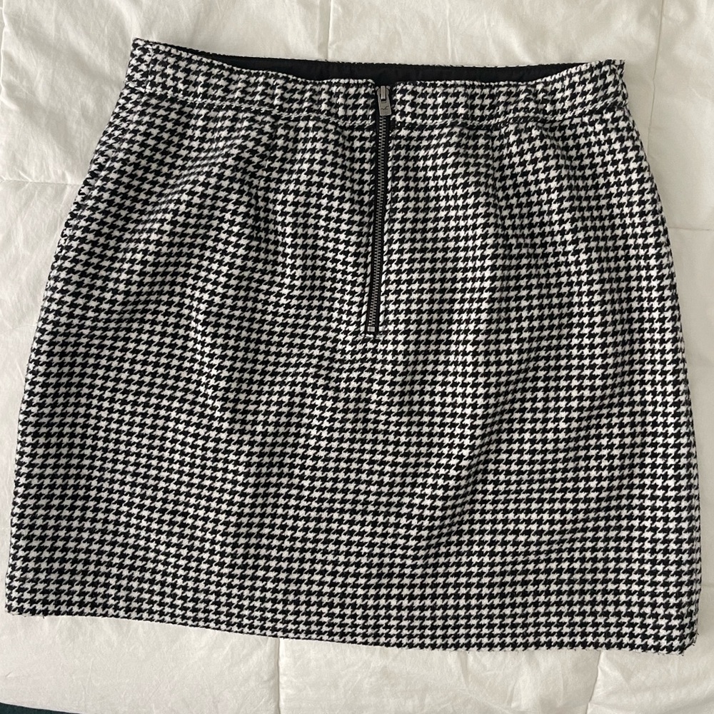 Hollister Skirt Ultra High Rise Wool Blend Mini Skirt Size M Black & White - Picture 3 of 10